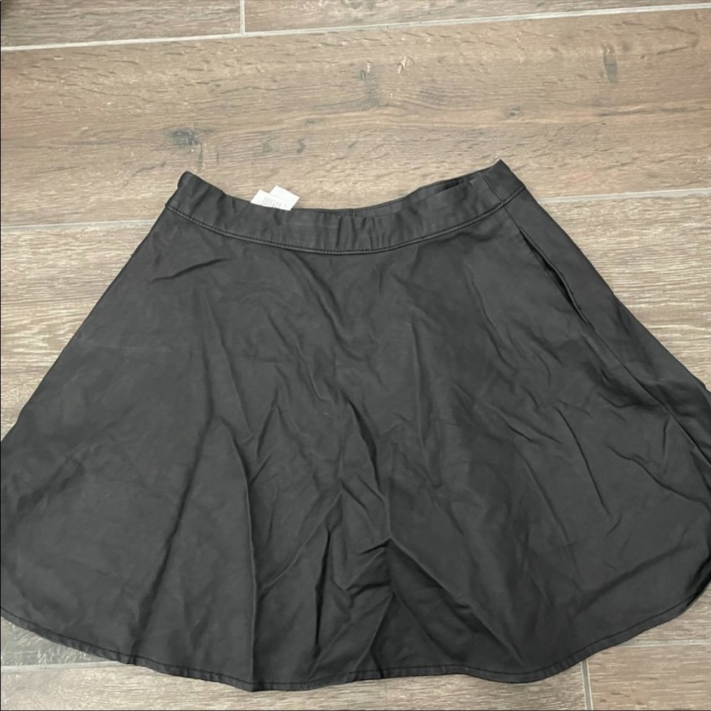 Leather Skater Skirt Abercrombie & Fitch - Picture 2 of 3